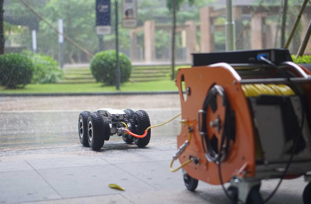 285大树根管道检测机器人