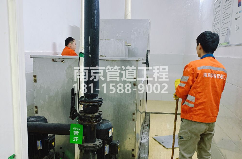 302大树根隔油设备清洗